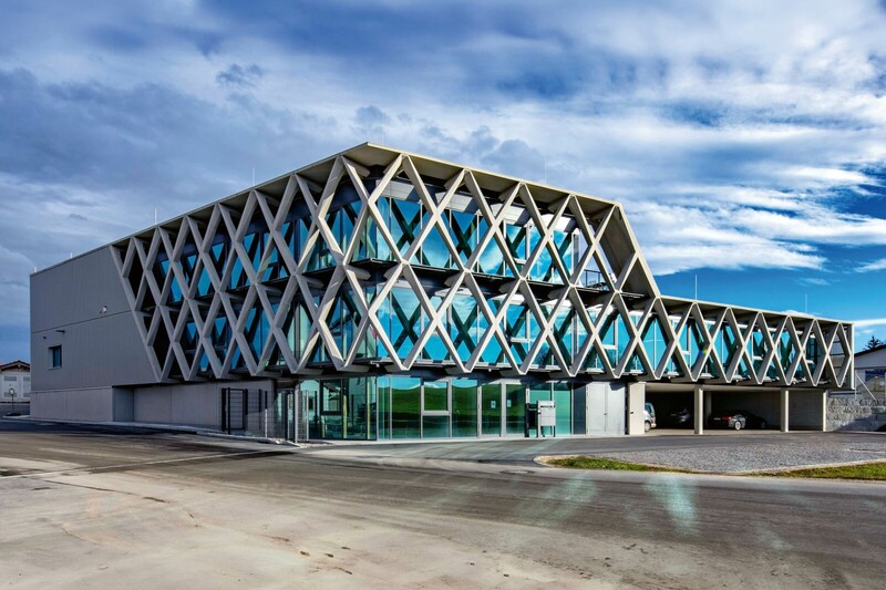 Fassade Traun-Tiefbau