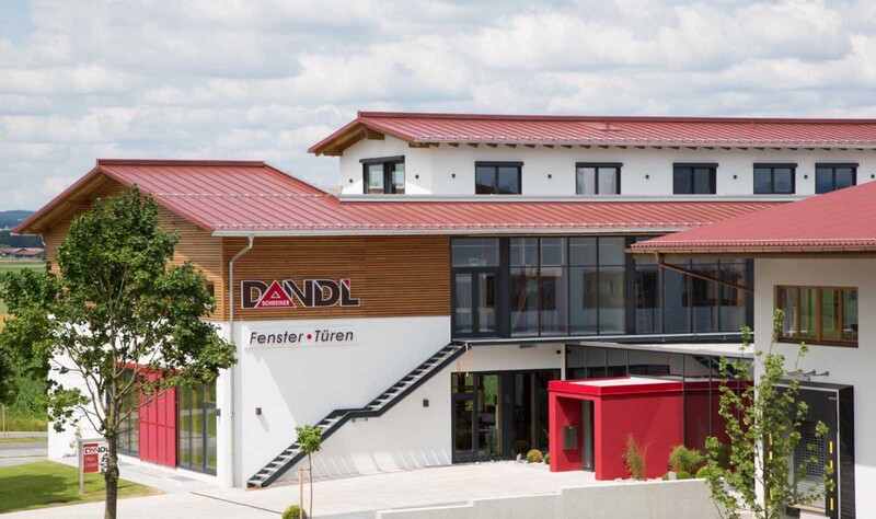 Repräsentatives Büro- und Ausstellungsgebäude