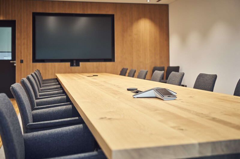 Besprechungszimmer Holz