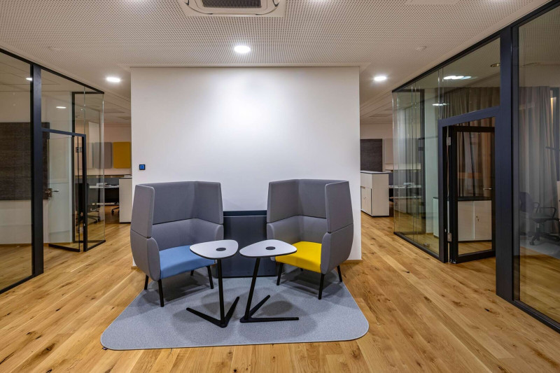 Kommunikationszone B&uuml;ro