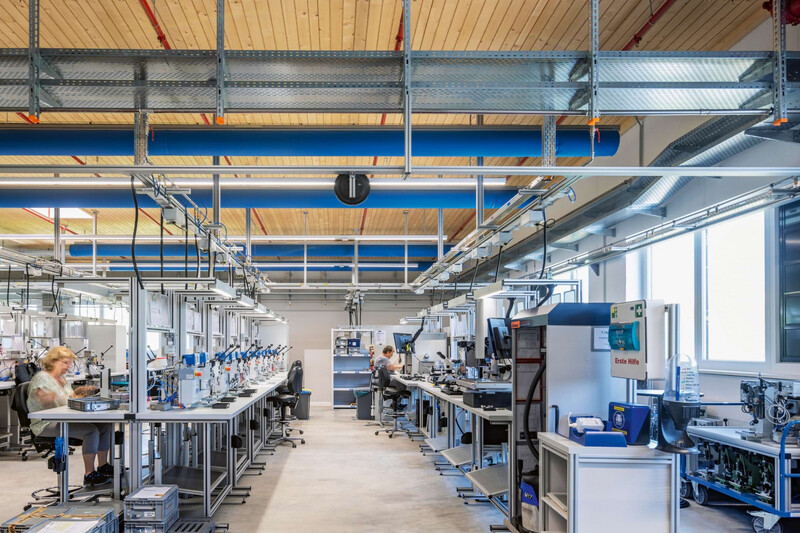 Montage mit Kielstegdecke