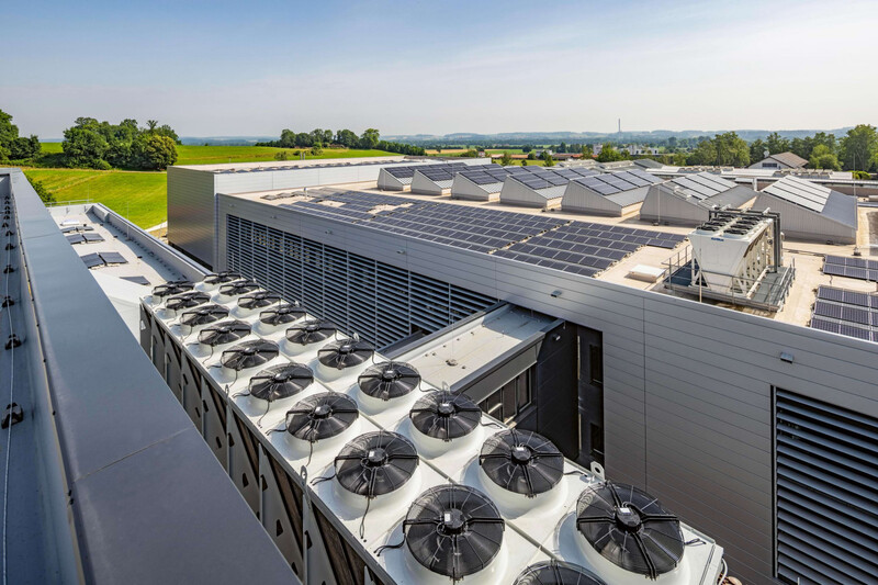 Wärmepumpe und Photovoltaik Industrie