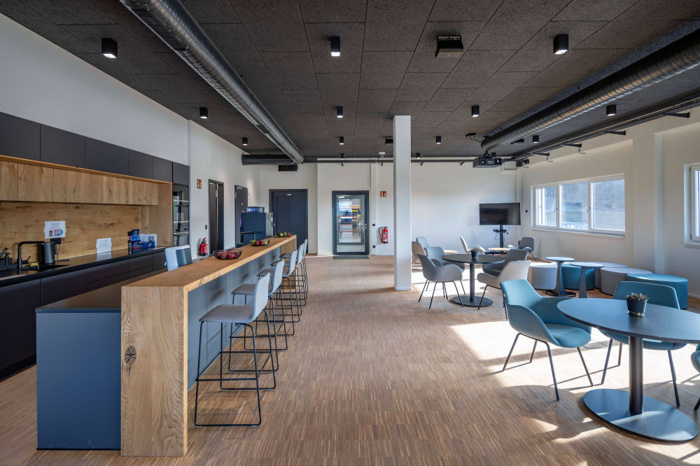 Kantine, hell und freundlich