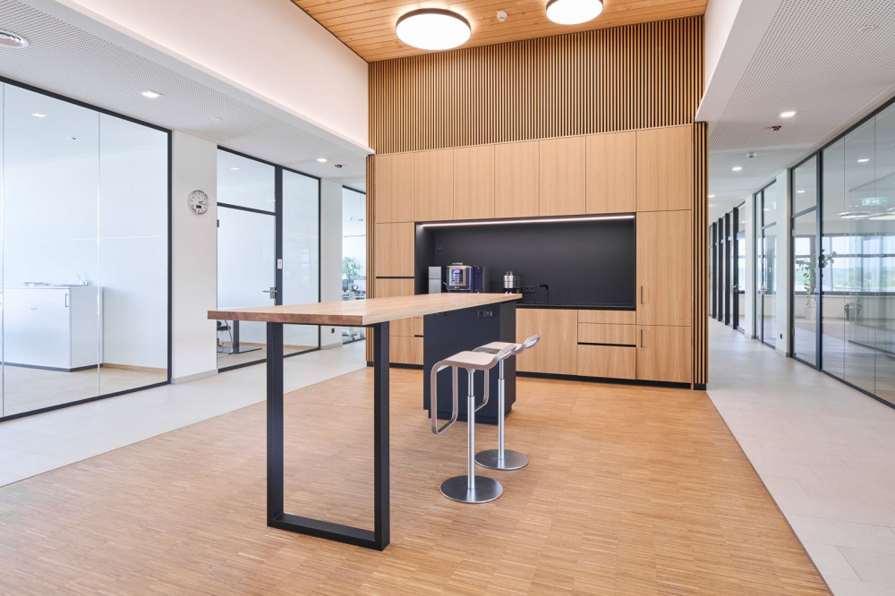 Kommunikationszone Holz