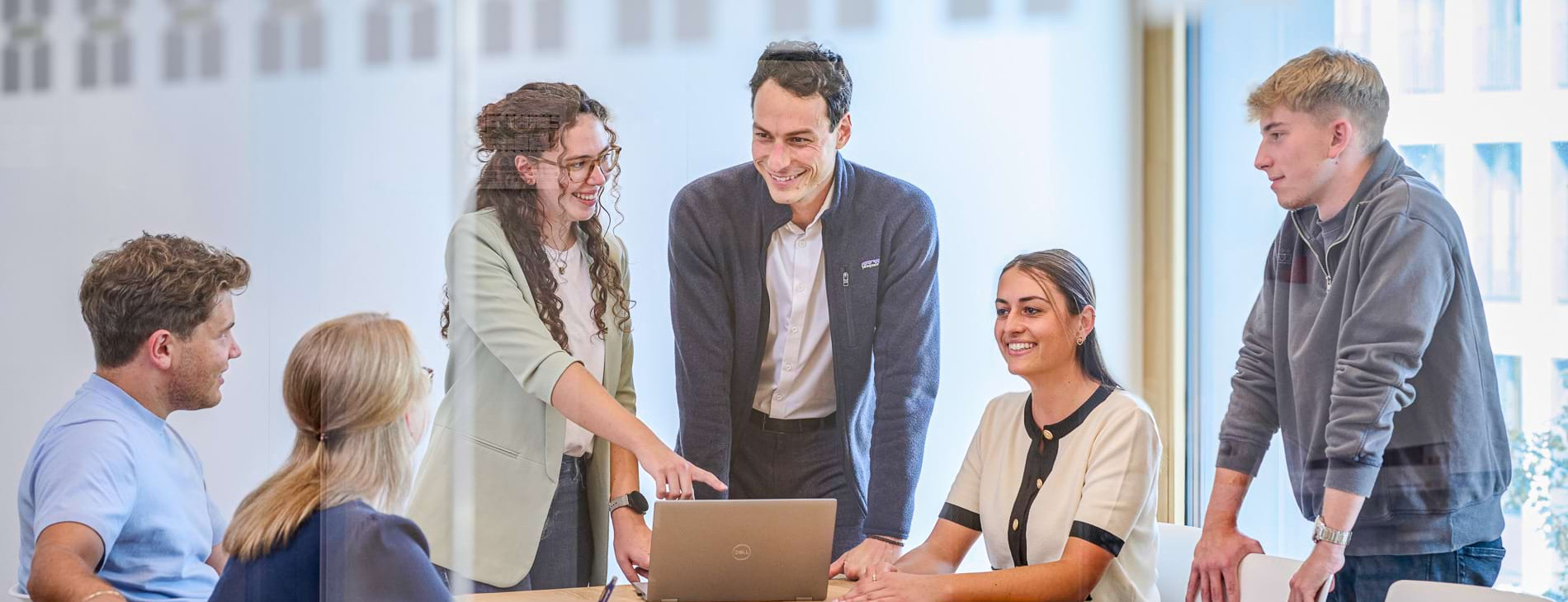 Social Media - Bachelorarbeit - Werkstudent - Masterand im B2B