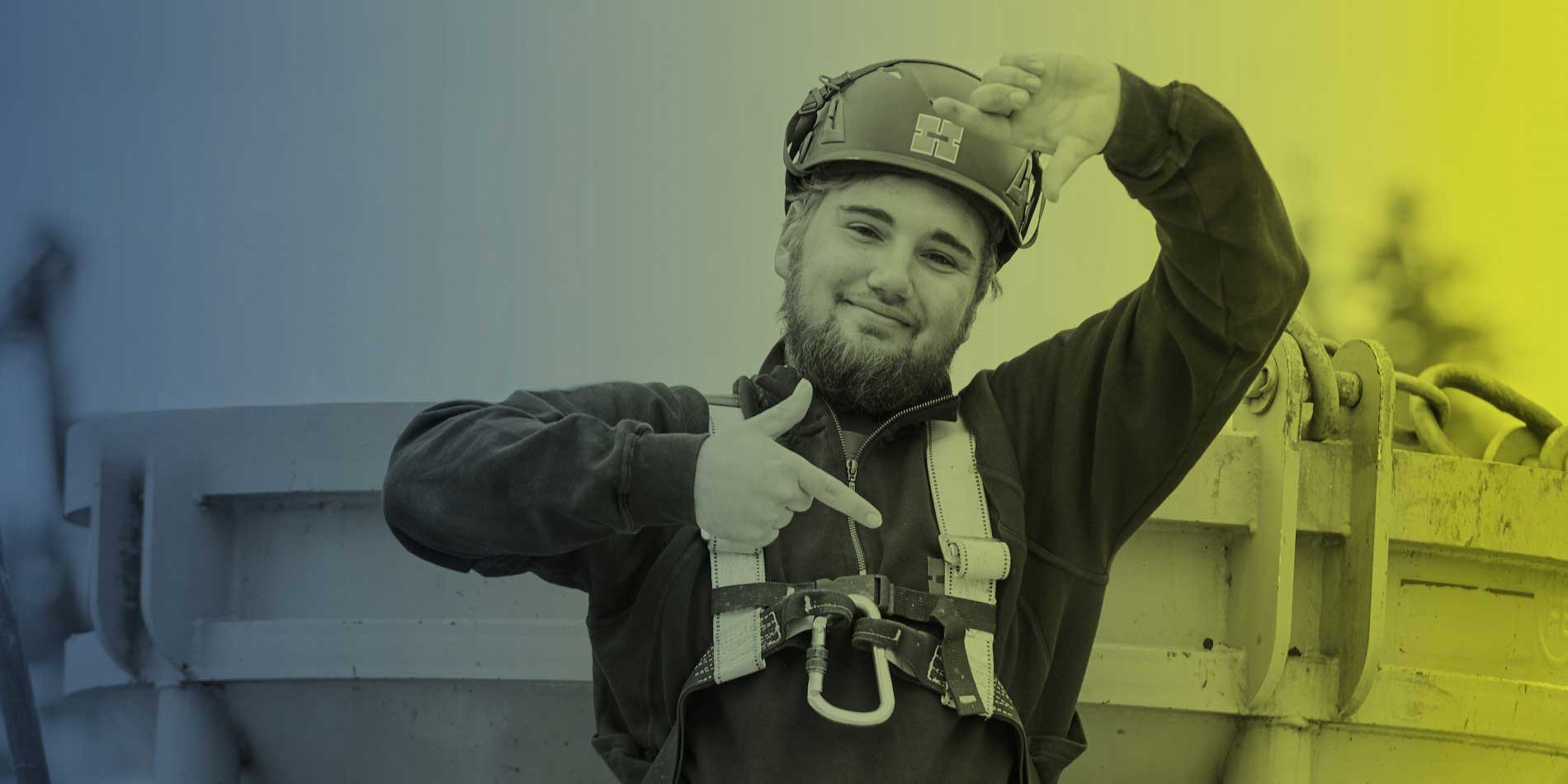 Hinterschwepfinger junger Mitarbeiter auf der Baustellen